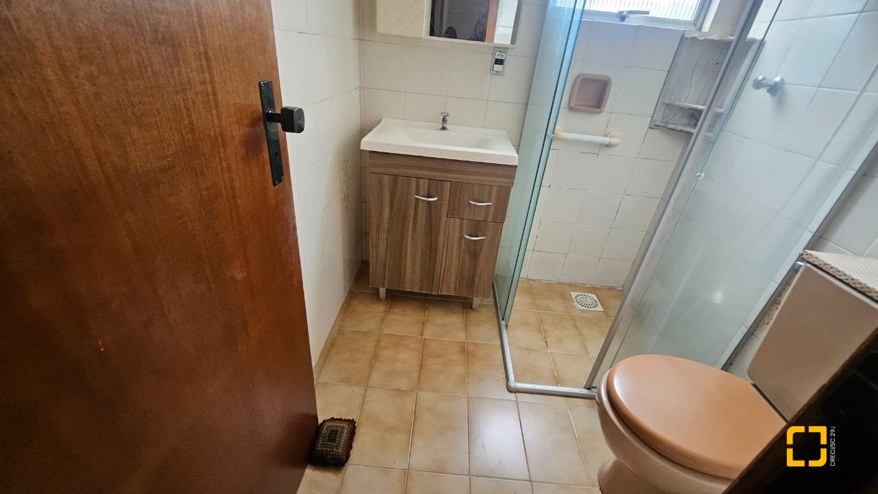Apartamento com 63m², 2 quartos, 1 garagem, no bairro Kobrasol em São José