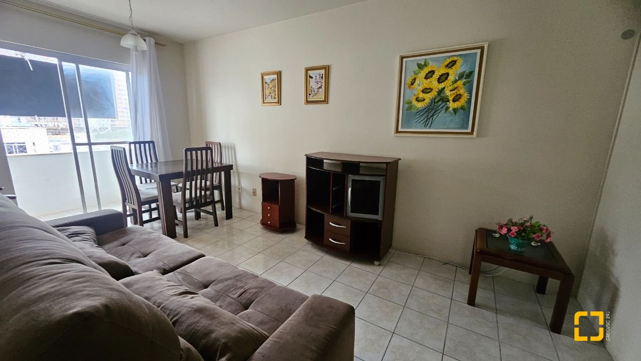 Apartamento com 63m², 2 quartos, 1 garagem, no bairro Kobrasol em São José