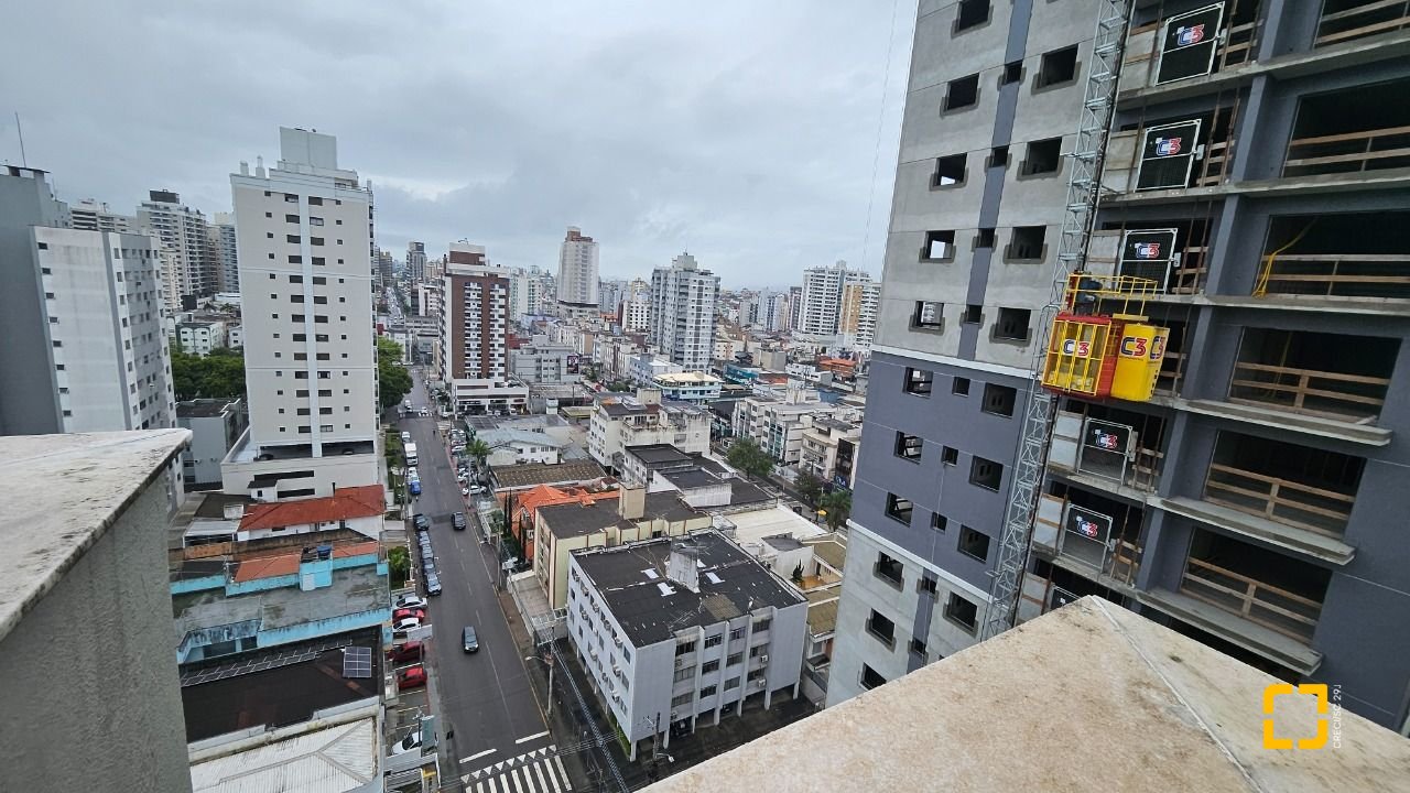 Apartamento com 63m², 2 quartos, 1 garagem, no bairro Kobrasol em São José