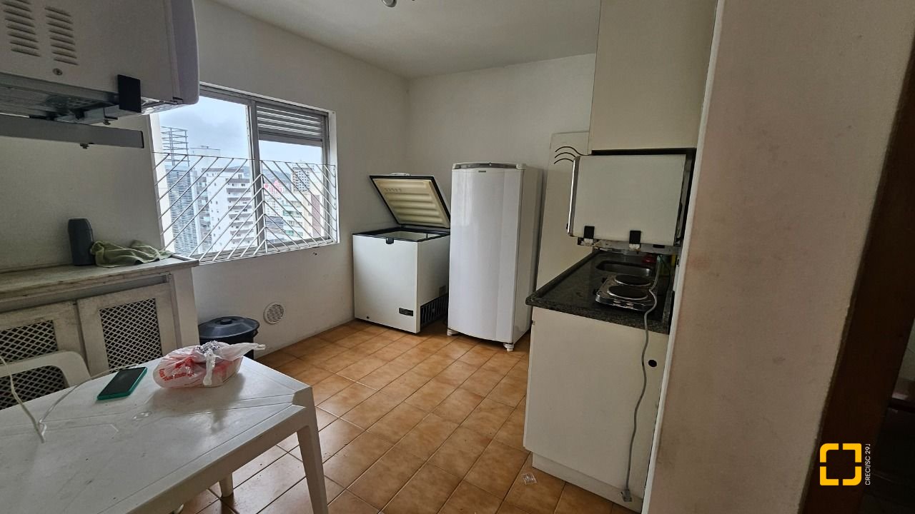 Apartamento com 63m², 2 quartos, 1 garagem, no bairro Kobrasol em São José