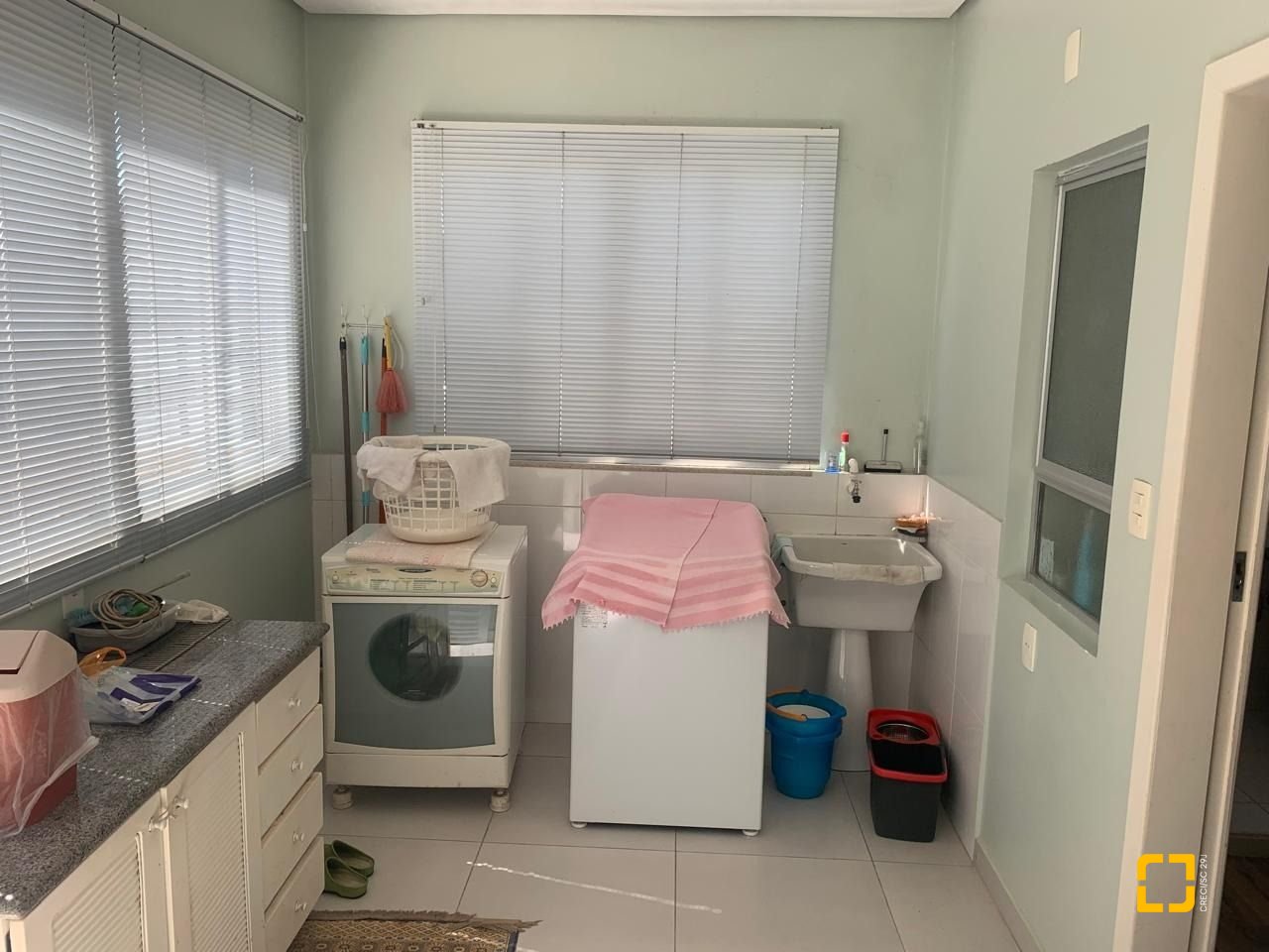 Cobertura com 133m², 5 quartos (sendo 1 suíte), 1 garagem, no bairro Estreito em Florianópolis
