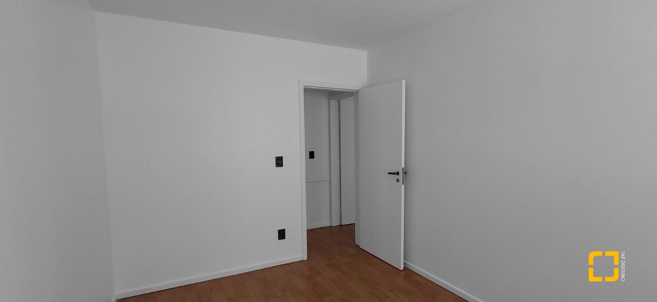 Apartamento com 140m², 4 quartos (sendo 1 suíte), 1 garagem, no bairro Agronômica em Florianópolis