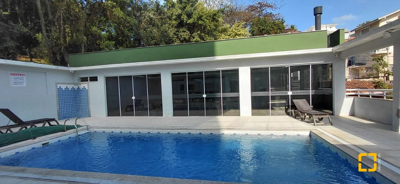 Apartamento com 140m², 4 quartos (sendo 1 suíte), 1 garagem, no bairro Agronômica em Florianópolis