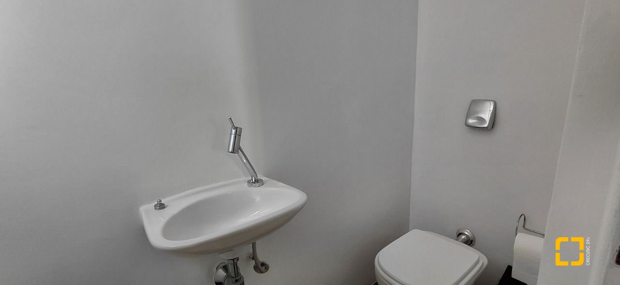 Apartamento com 140m², 4 quartos (sendo 1 suíte), 1 garagem, no bairro Agronômica em Florianópolis