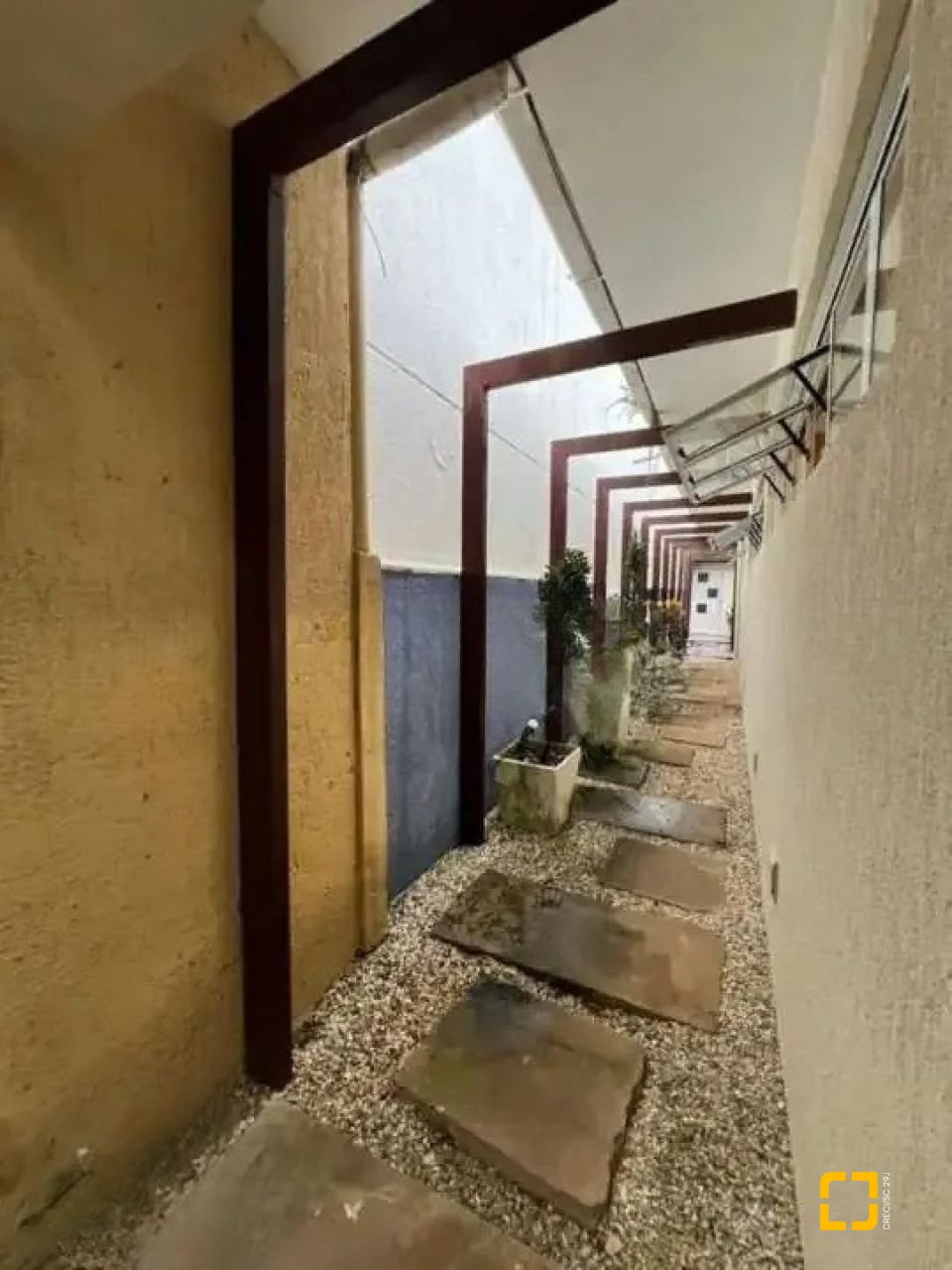 Casa com 221m², no bairro Santa Mônica em Florianópolis