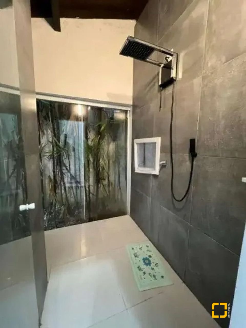 Casa com 221m², no bairro Santa Mônica em Florianópolis