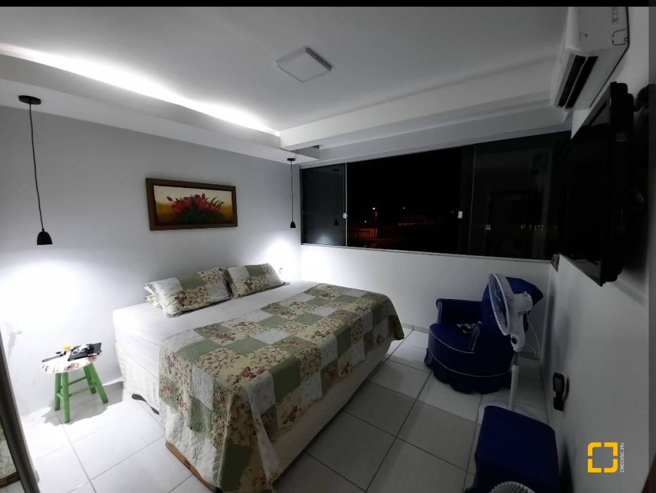 Casa com 107m², 4 quartos (sendo 1 suíte), 2 garagens, no bairro Ingleses em Florianópolis