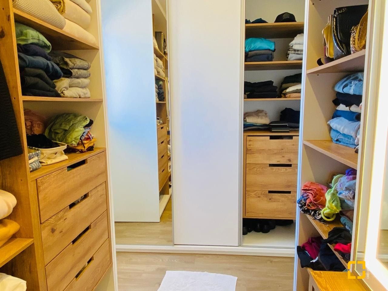 Casa de Condomínio com 267m², 8 quartos (sendo 3 suítes), 2 garagens, no bairro Campeche em Florianópolis