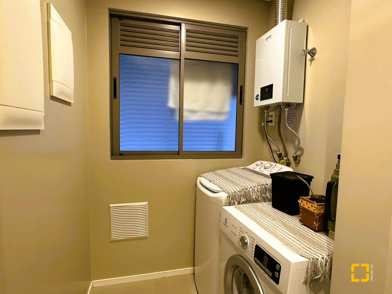 Apartamento com 87m², 4 quartos (sendo 2 suítes), 1 garagem, no bairro Jardim Atlântico em Florianópolis