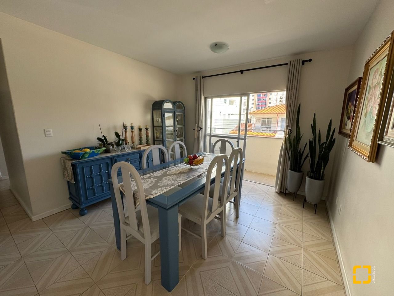 Apartamento com 68m², 2 quartos, 1 garagem, no bairro Balneário em Florianópolis