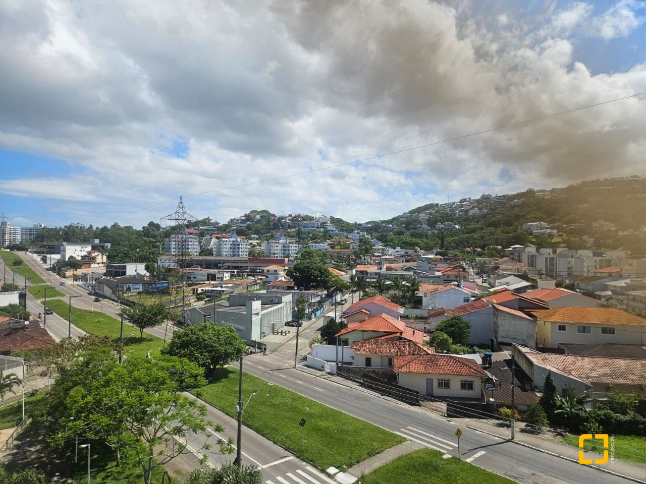 Apartamento com 79m², 3 quartos (sendo 1 suíte), 1 garagem, no bairro Nossa Senhora do Rosário em São José