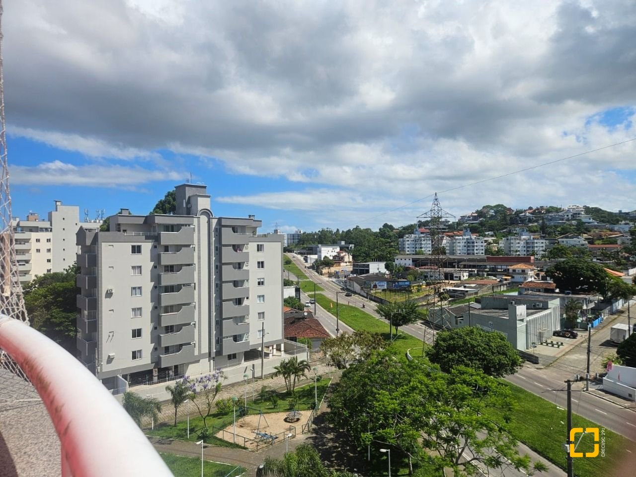 Apartamento com 79m², 3 quartos (sendo 1 suíte), 1 garagem, no bairro Nossa Senhora do Rosário em São José