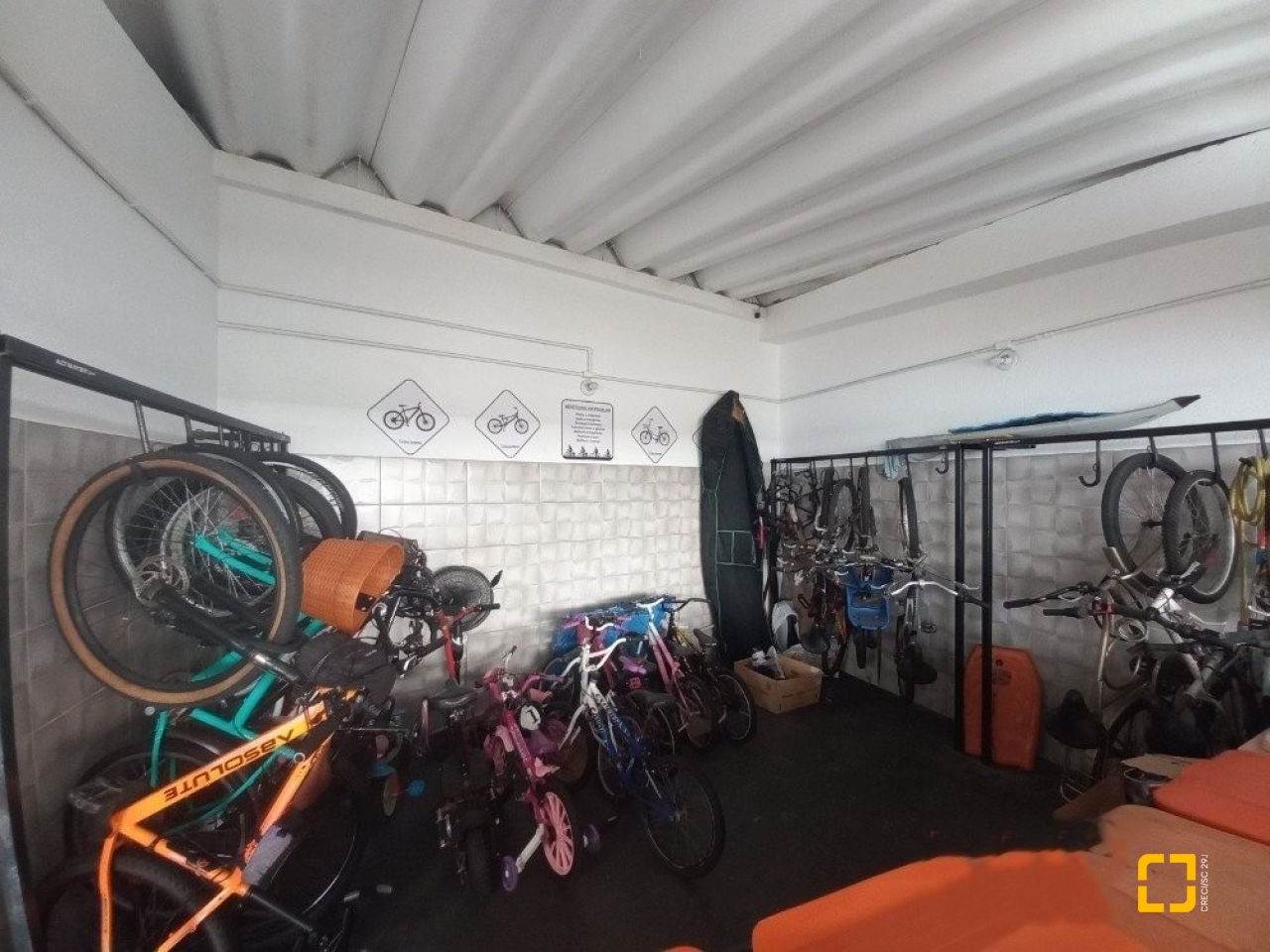 Apartamento com 79m², 3 quartos (sendo 1 suíte), 1 garagem, no bairro Nossa Senhora do Rosário em São José