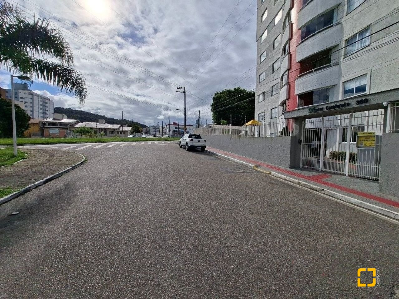 Apartamento com 79m², 3 quartos (sendo 1 suíte), 1 garagem, no bairro Nossa Senhora do Rosário em São José