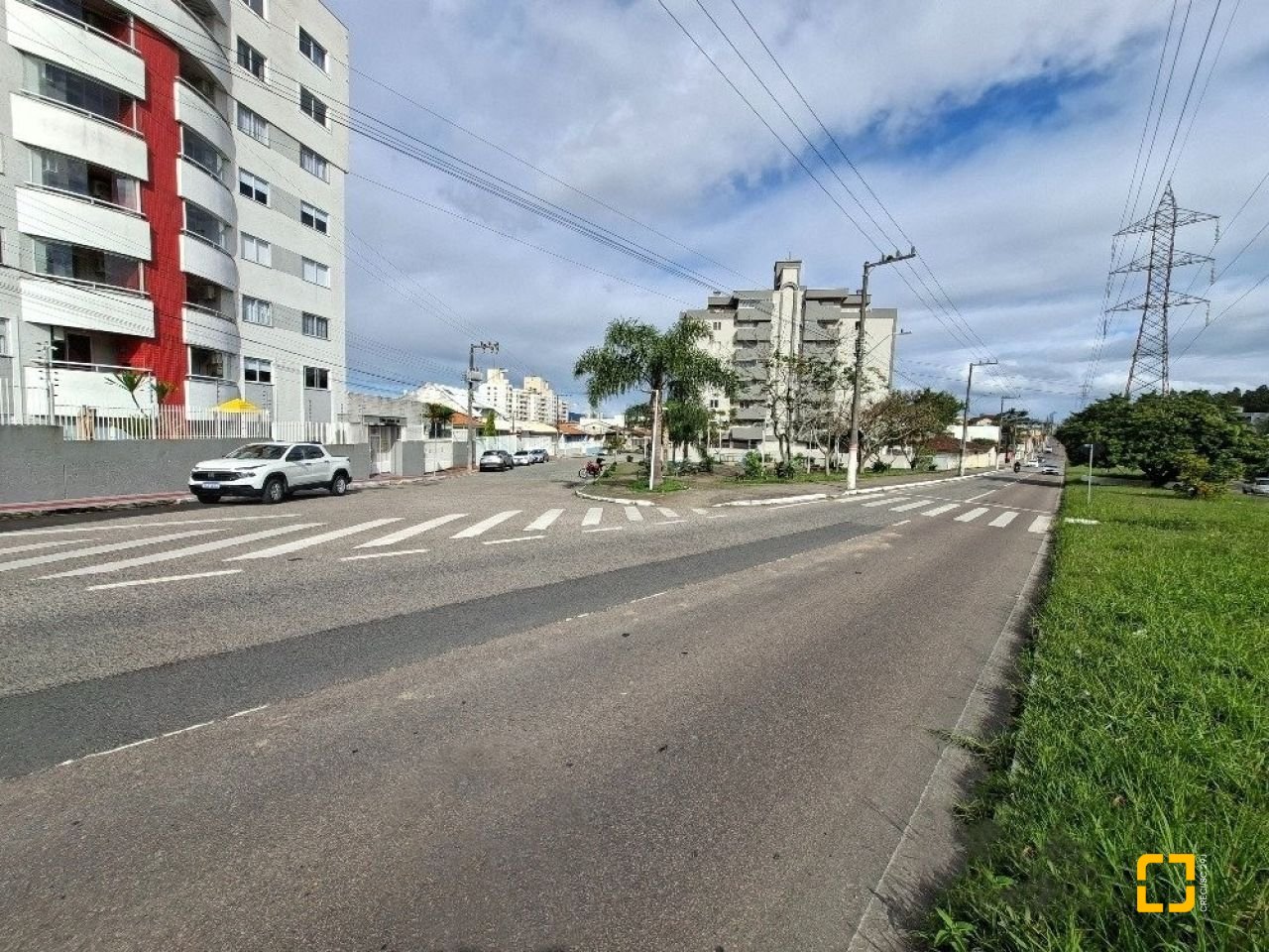 Apartamento com 79m², 3 quartos (sendo 1 suíte), 1 garagem, no bairro Nossa Senhora do Rosário em São José