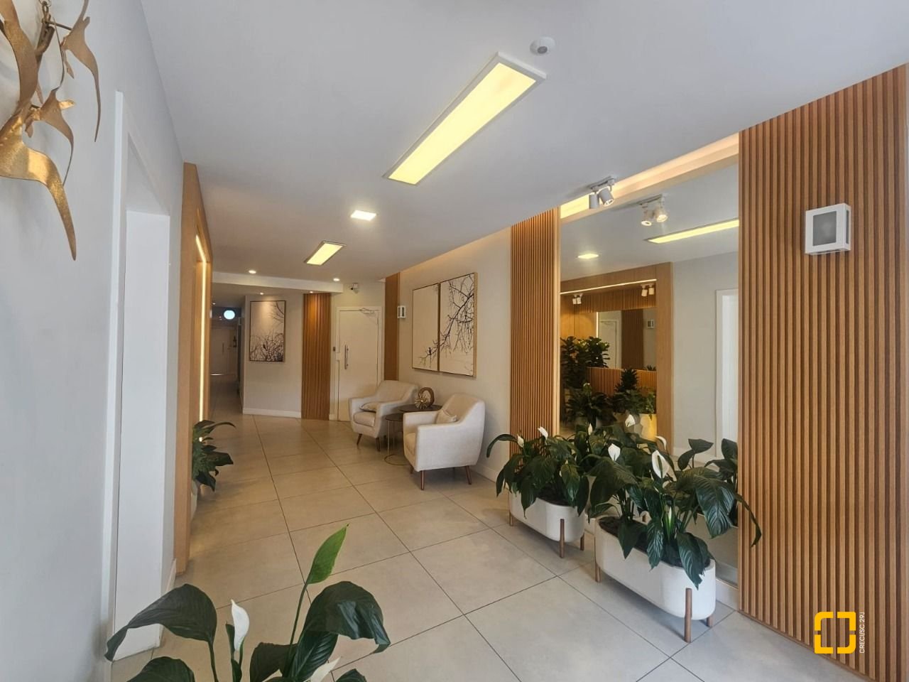 Apartamento com 79m², 3 quartos (sendo 1 suíte), 1 garagem, no bairro Nossa Senhora do Rosário em São José