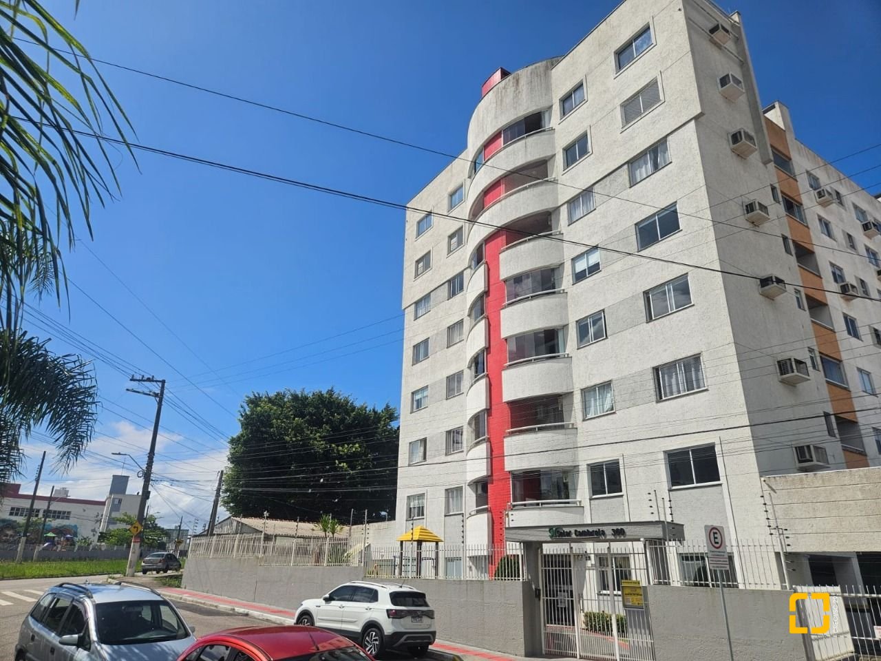 Apartamento com 79m², 3 quartos (sendo 1 suíte), 1 garagem, no bairro Nossa Senhora do Rosário em São José