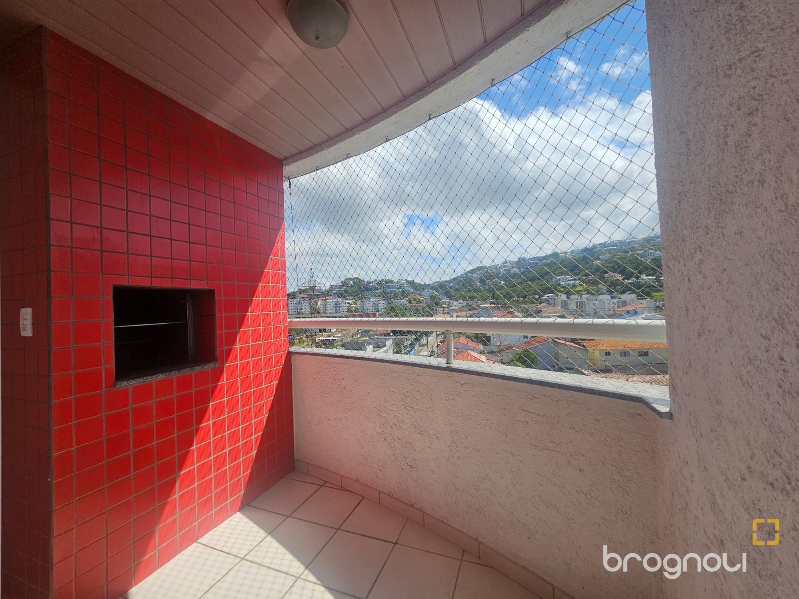 Apartamento com 79m², 3 quartos (sendo 1 suíte), 1 garagem, no bairro Nossa Senhora do Rosário em São José