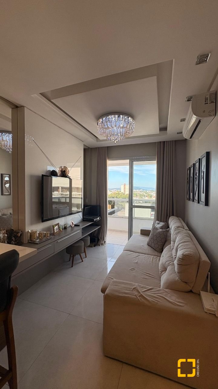 Apartamento com 85m², 4 quartos (sendo 1 suíte), 2 garagens, no bairro Pagani em Palhoça