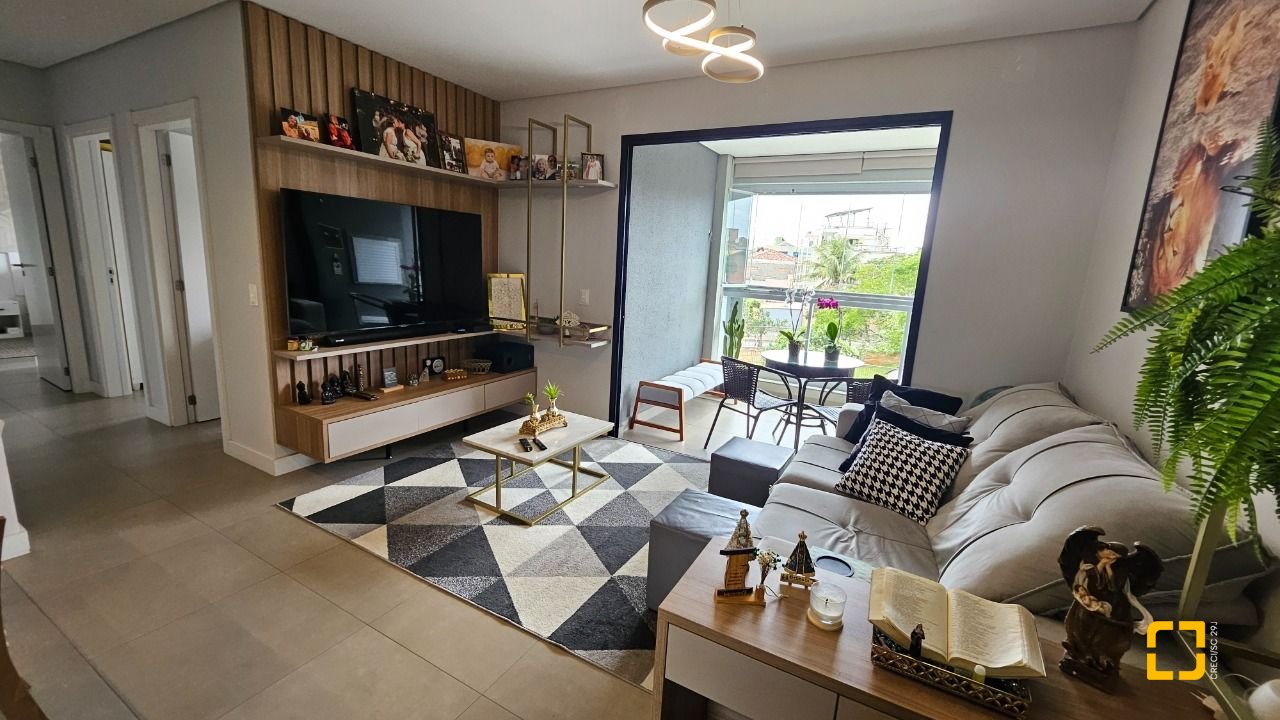 Apartamento com 82m², 4 quartos (sendo 1 suíte), 1 garagem, no bairro Canasvieiras em Florianópolis