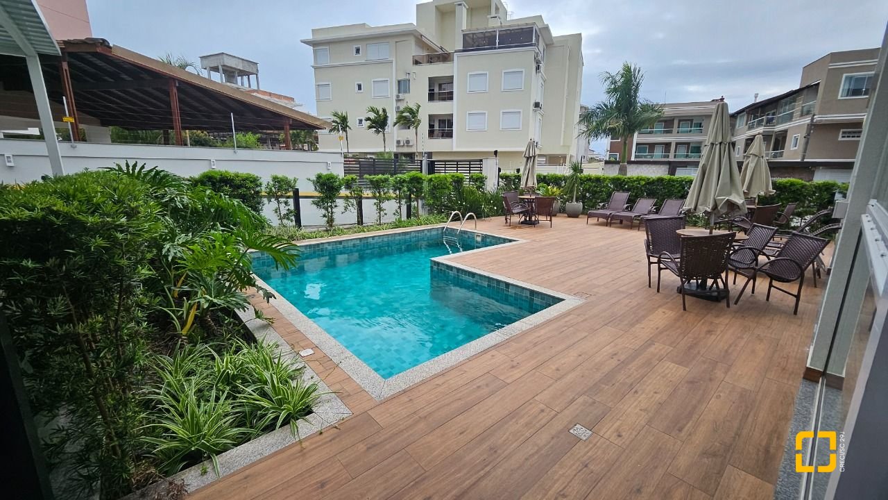 Apartamento com 82m², 4 quartos (sendo 1 suíte), 1 garagem, no bairro Canasvieiras em Florianópolis