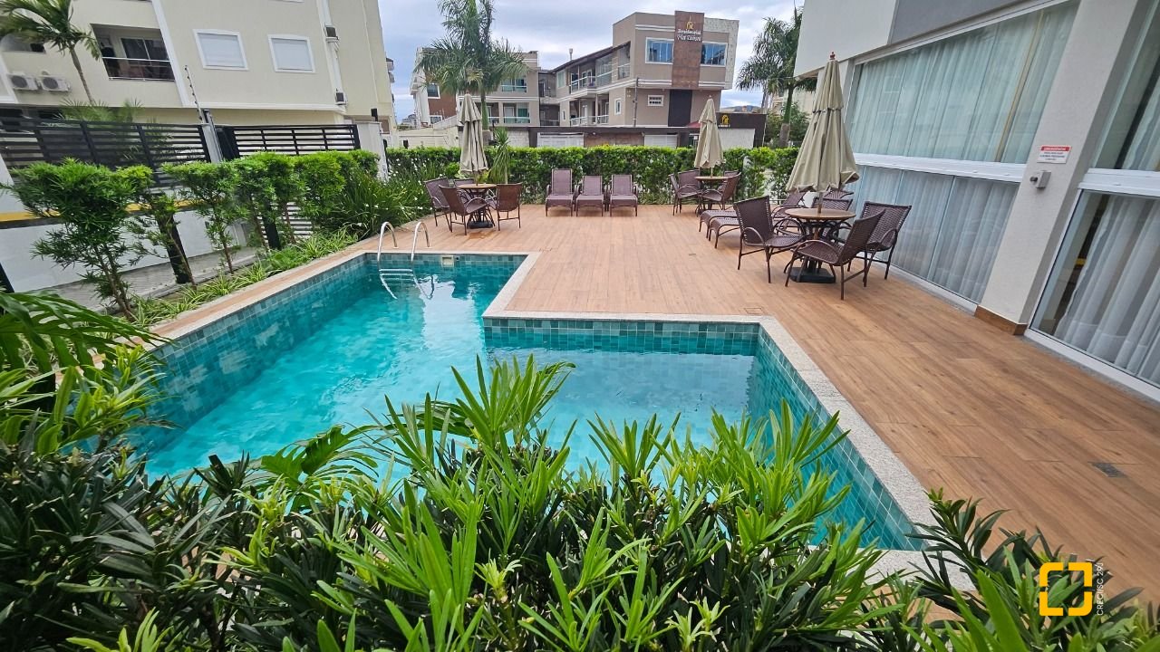 Apartamento com 82m², 4 quartos (sendo 1 suíte), 1 garagem, no bairro Canasvieiras em Florianópolis