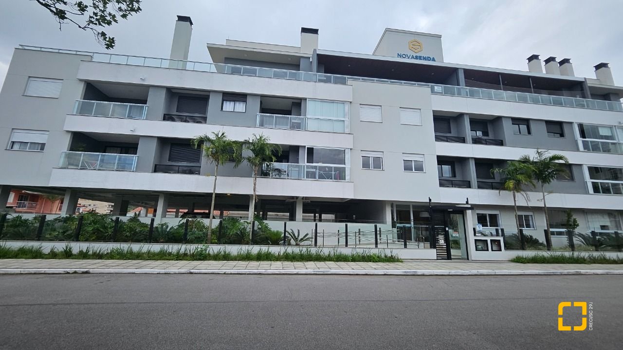 Apartamento com 82m², 4 quartos (sendo 1 suíte), 1 garagem, no bairro Canasvieiras em Florianópolis