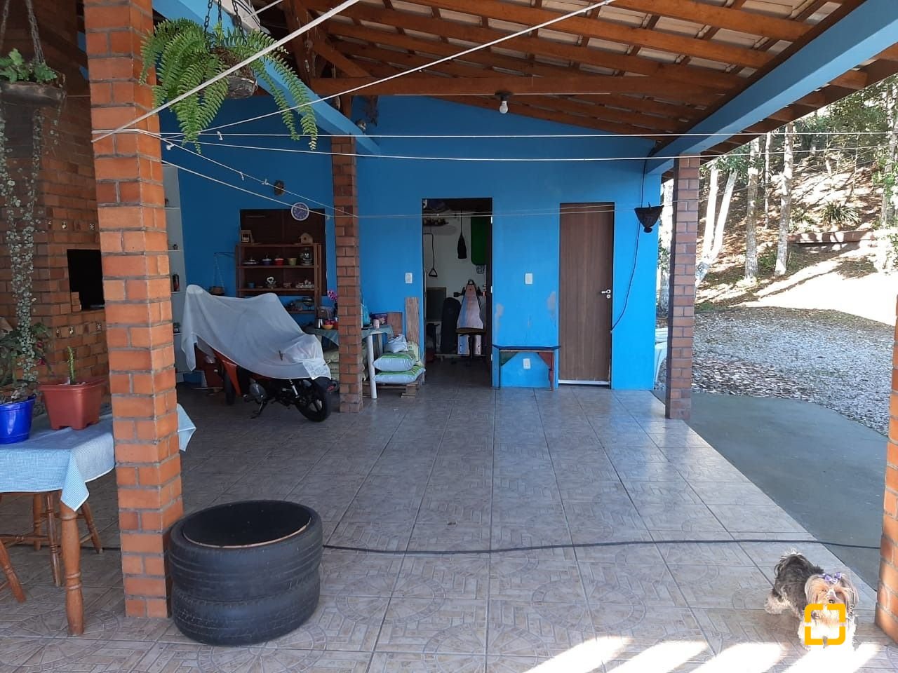 Sítio com 100m², 3 quartos (sendo 1 suíte), 2 garagens, no bairro Vargem Pequena em Florianópolis