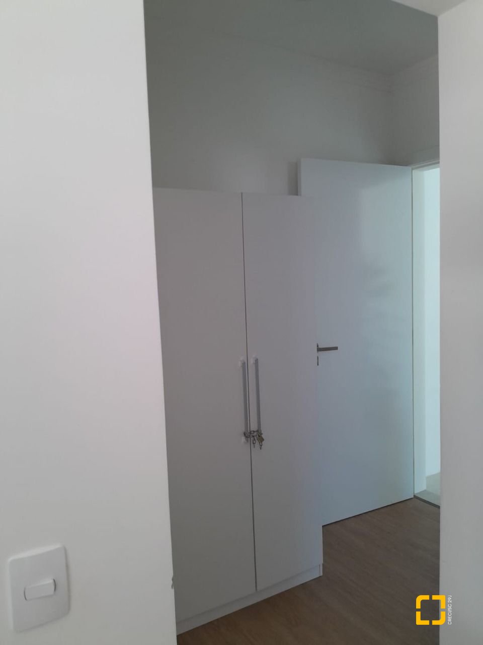 Casa de Condomínio com 288m², 8 quartos (sendo 4 suítes), 4 garagens, no bairro Cachoeira do Bom Jesus em Florianópolis