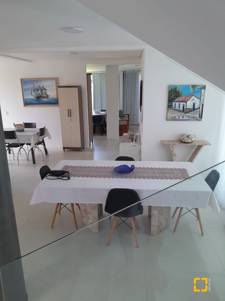 Casa de Condomínio com 288m², 8 quartos (sendo 4 suítes), 4 garagens, no bairro Cachoeira do Bom Jesus em Florianópolis