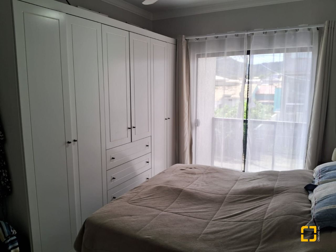Casa com 88m², 4 quartos (sendo 2 suítes), 1 garagem, no bairro Rio Vermelho em Florianópolis