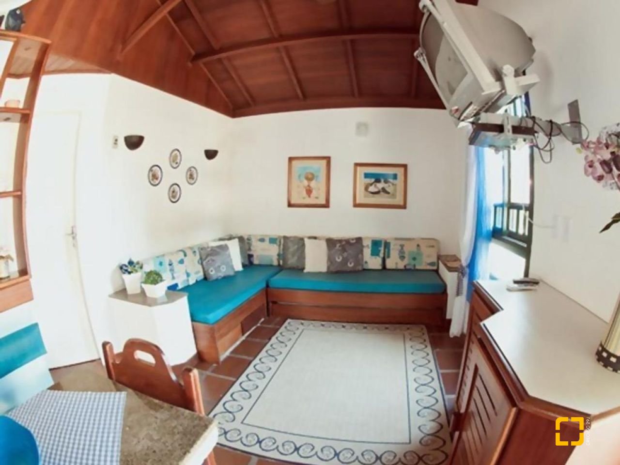 Casa com 54m², 1 quarto, 1 garagem, no bairro Cachoeira do Bom Jesus em Florianópolis