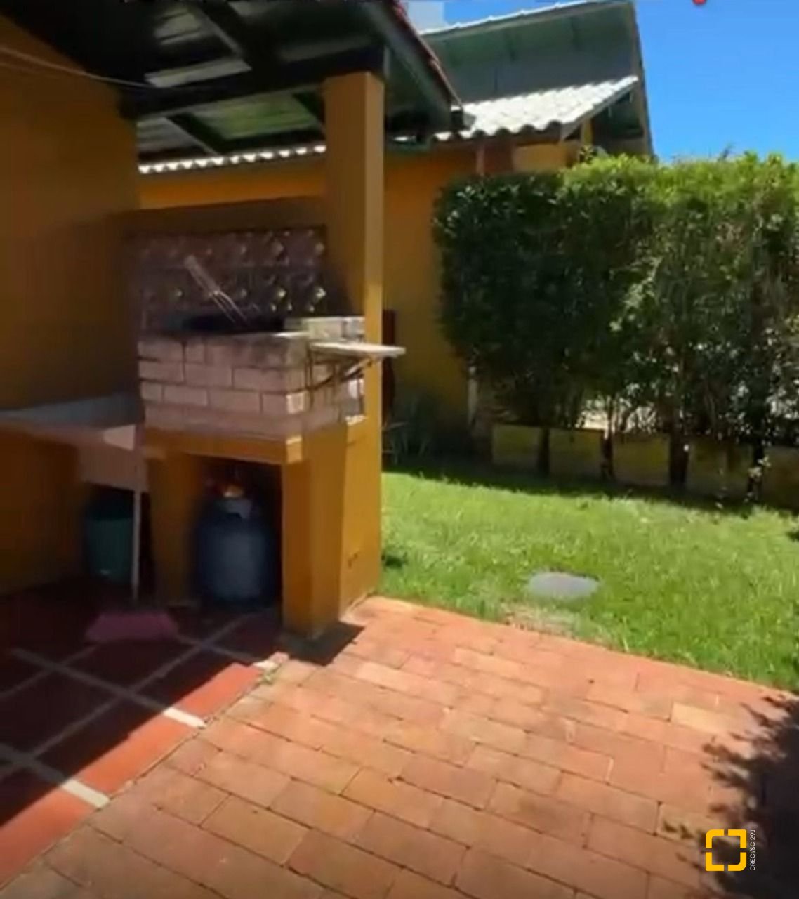 Casa com 54m², 1 quarto, 1 garagem, no bairro Cachoeira do Bom Jesus em Florianópolis