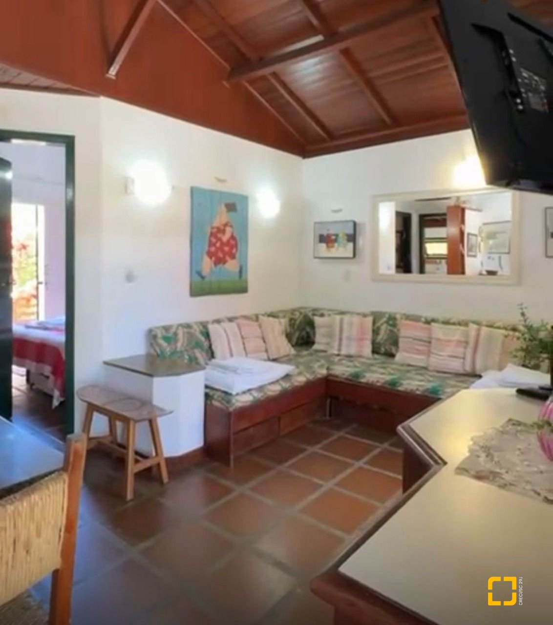 Casa com 54m², 1 quarto, 1 garagem, no bairro Cachoeira do Bom Jesus em Florianópolis
