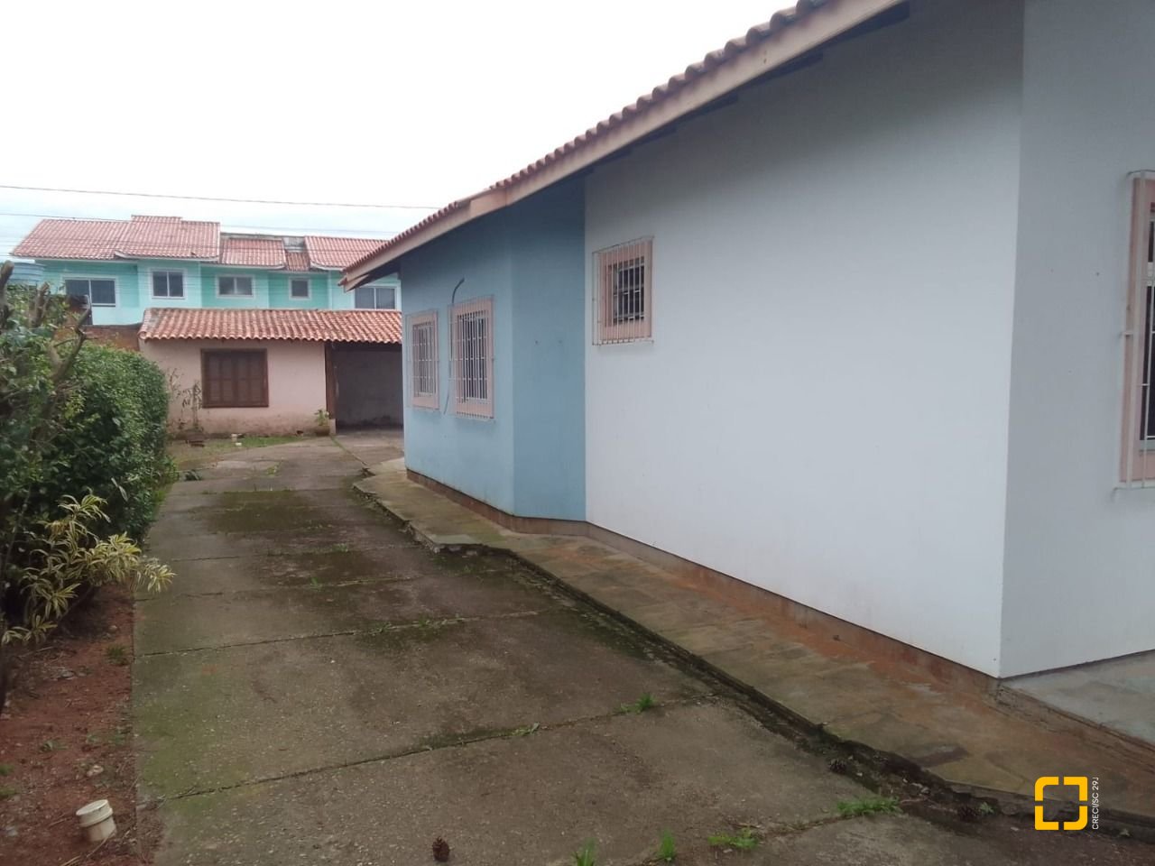 Casa com 180m², 5 quartos (sendo 1 suíte), 4 garagens, no bairro Campeche em Florianópolis