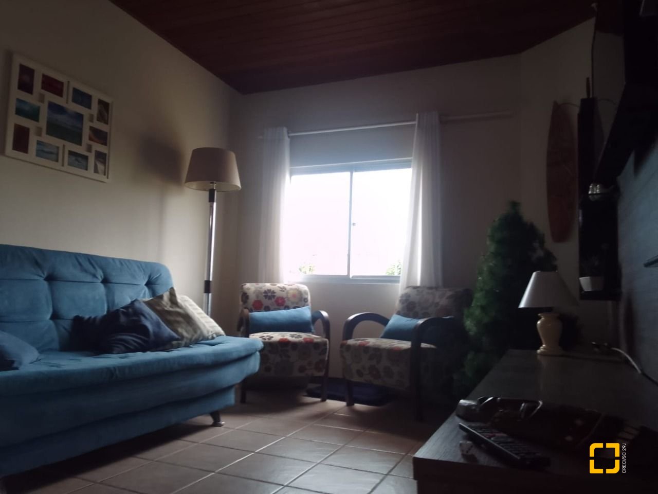 Casa com 180m², 5 quartos (sendo 1 suíte), 4 garagens, no bairro Campeche em Florianópolis