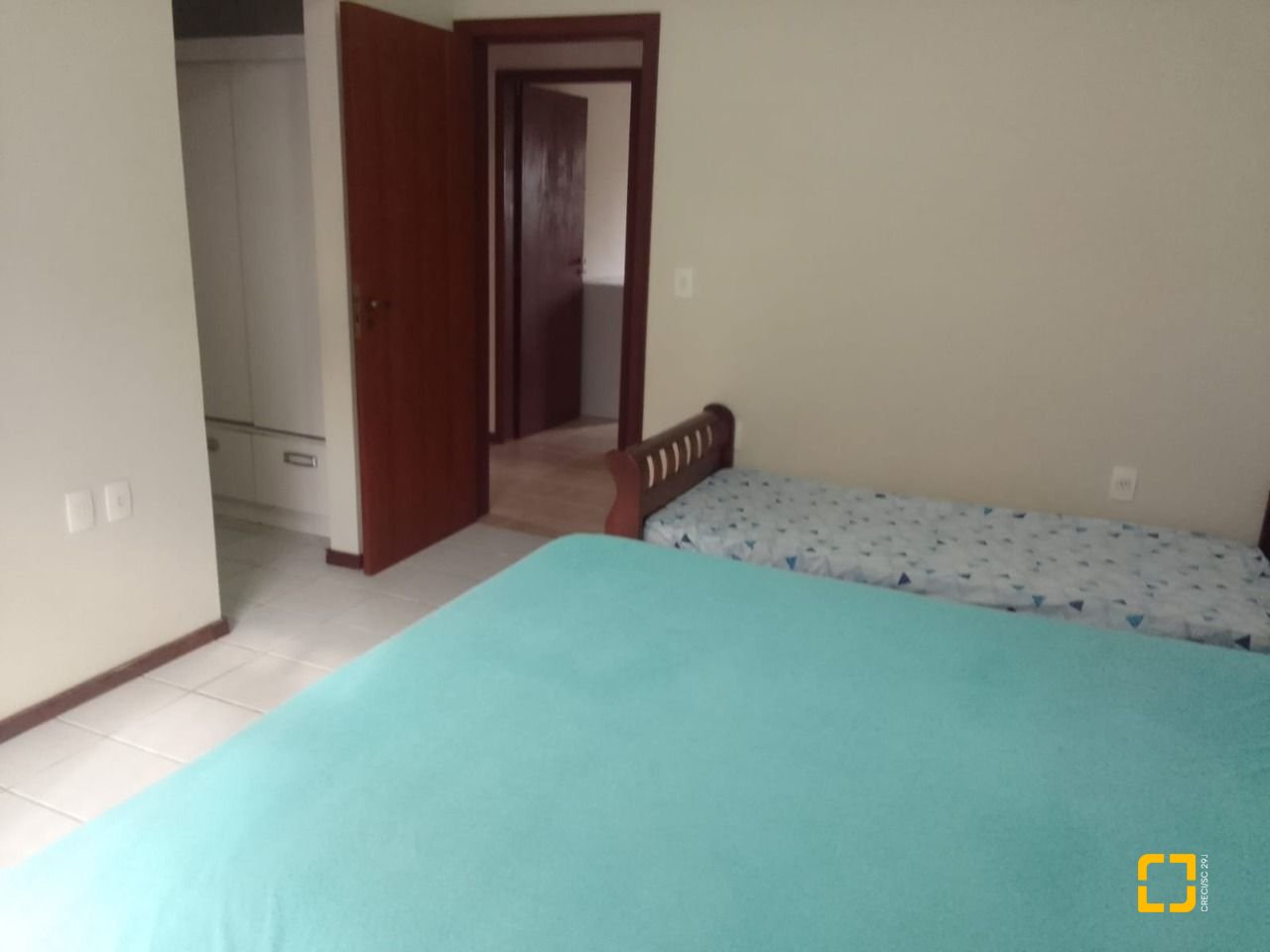 Casa com 180m², 5 quartos (sendo 1 suíte), 4 garagens, no bairro Campeche em Florianópolis