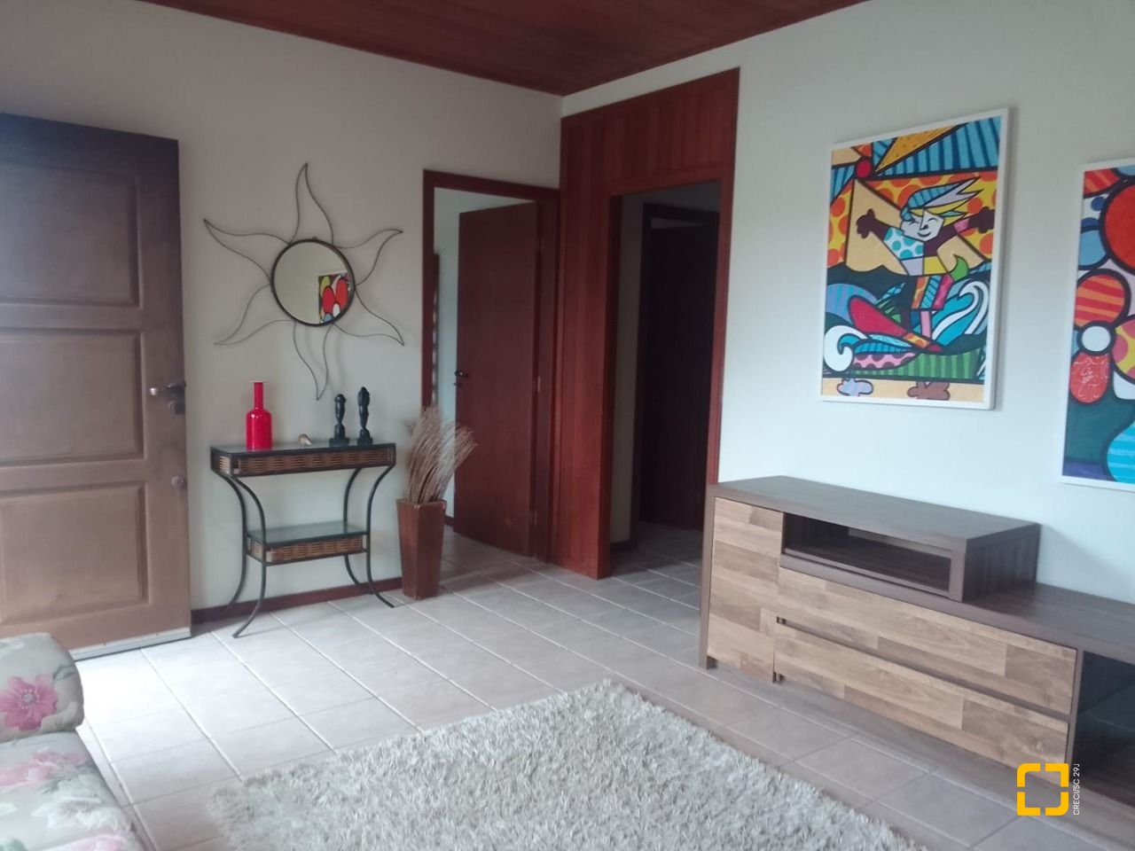 Casa com 180m², 5 quartos (sendo 1 suíte), 4 garagens, no bairro Campeche em Florianópolis