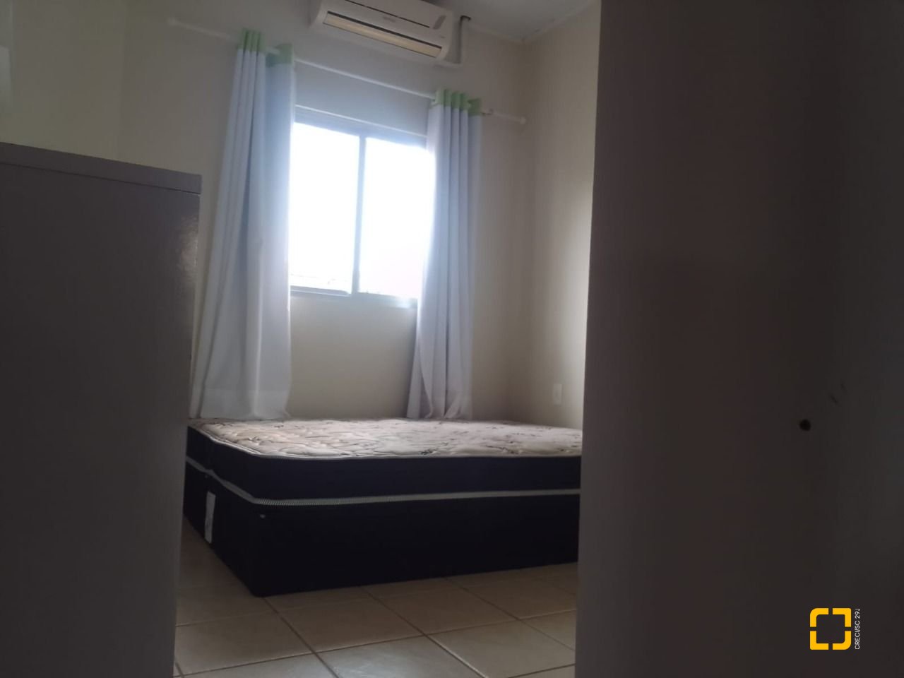 Casa com 180m², 5 quartos (sendo 1 suíte), 4 garagens, no bairro Campeche em Florianópolis