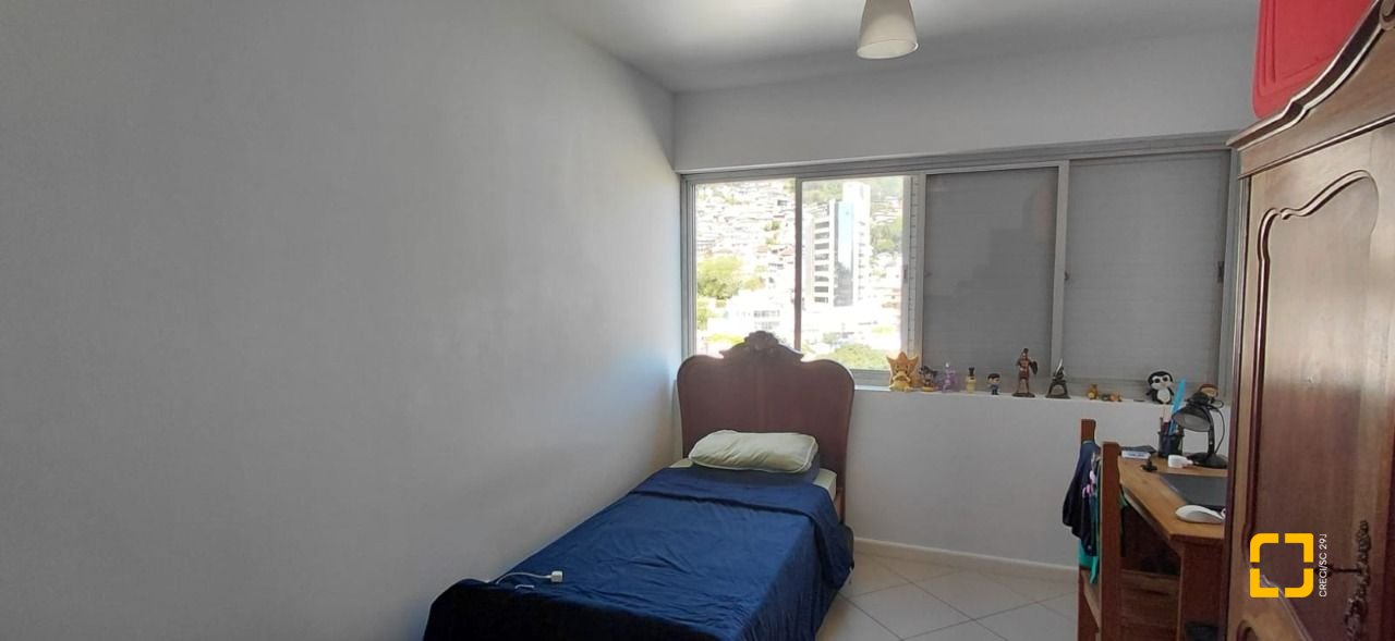 Apartamento com 91m², 2 quartos, no bairro Centro em Florianópolis