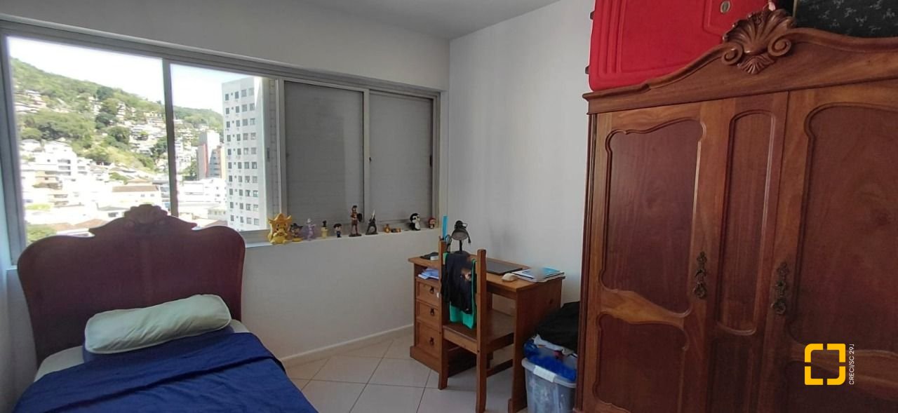 Apartamento com 91m², 2 quartos, no bairro Centro em Florianópolis