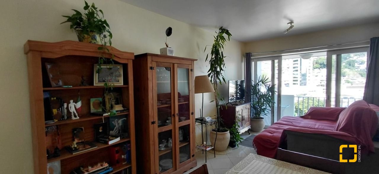 Apartamento com 91m², 2 quartos, no bairro Centro em Florianópolis