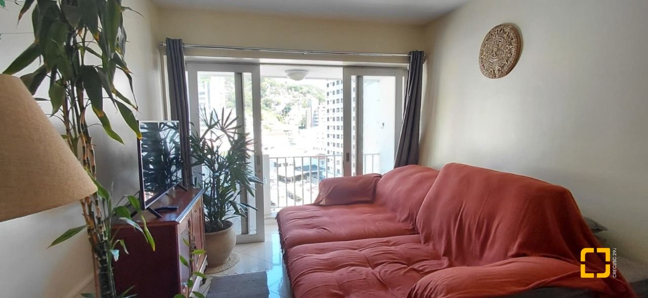 Apartamento com 91m², 2 quartos, no bairro Centro em Florianópolis