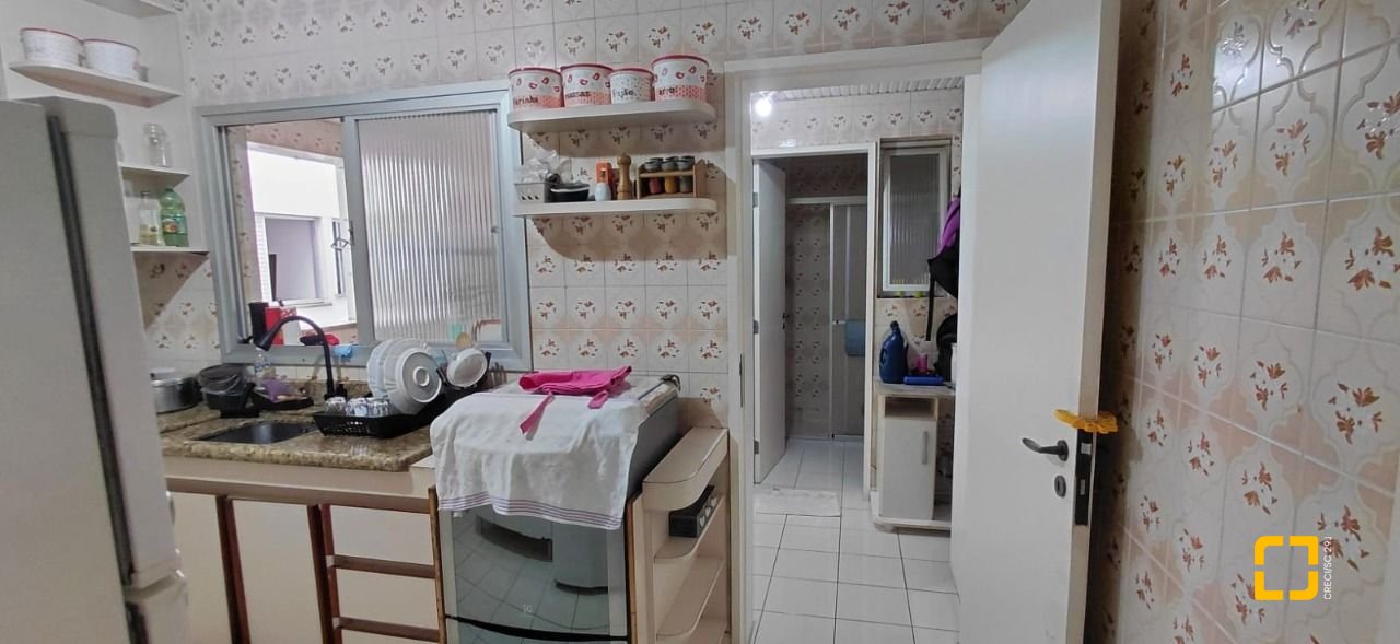 Apartamento com 91m², 2 quartos, no bairro Centro em Florianópolis