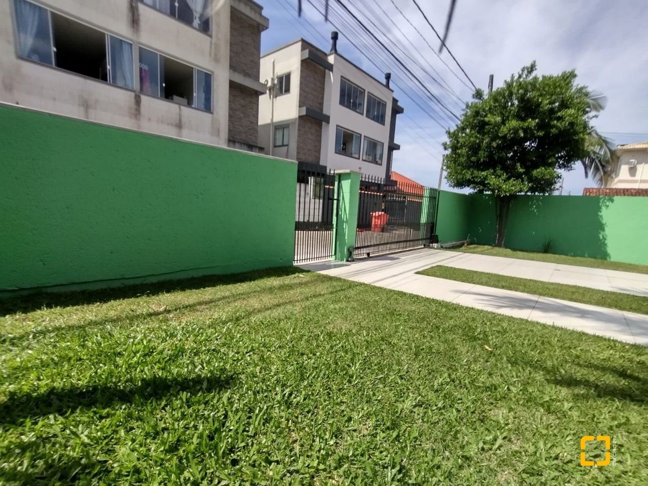 Casa com 340m², 4 quartos (sendo 1 suíte), 3 garagens, no bairro Ingleses em Florianópolis