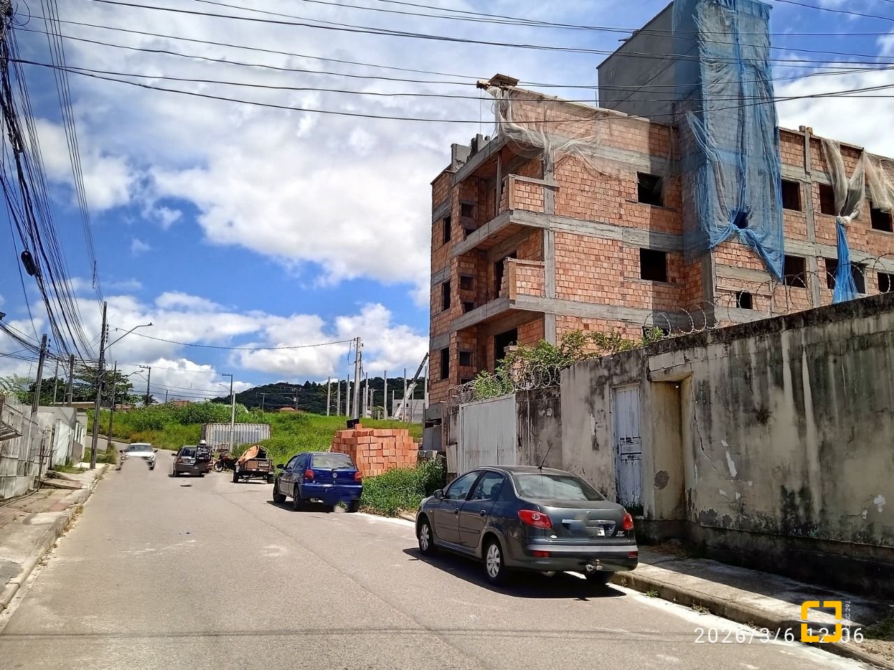 Apartamento com 71m², 2 quartos (sendo 1 suíte), 1 garagem, no bairro Serraria em São José
