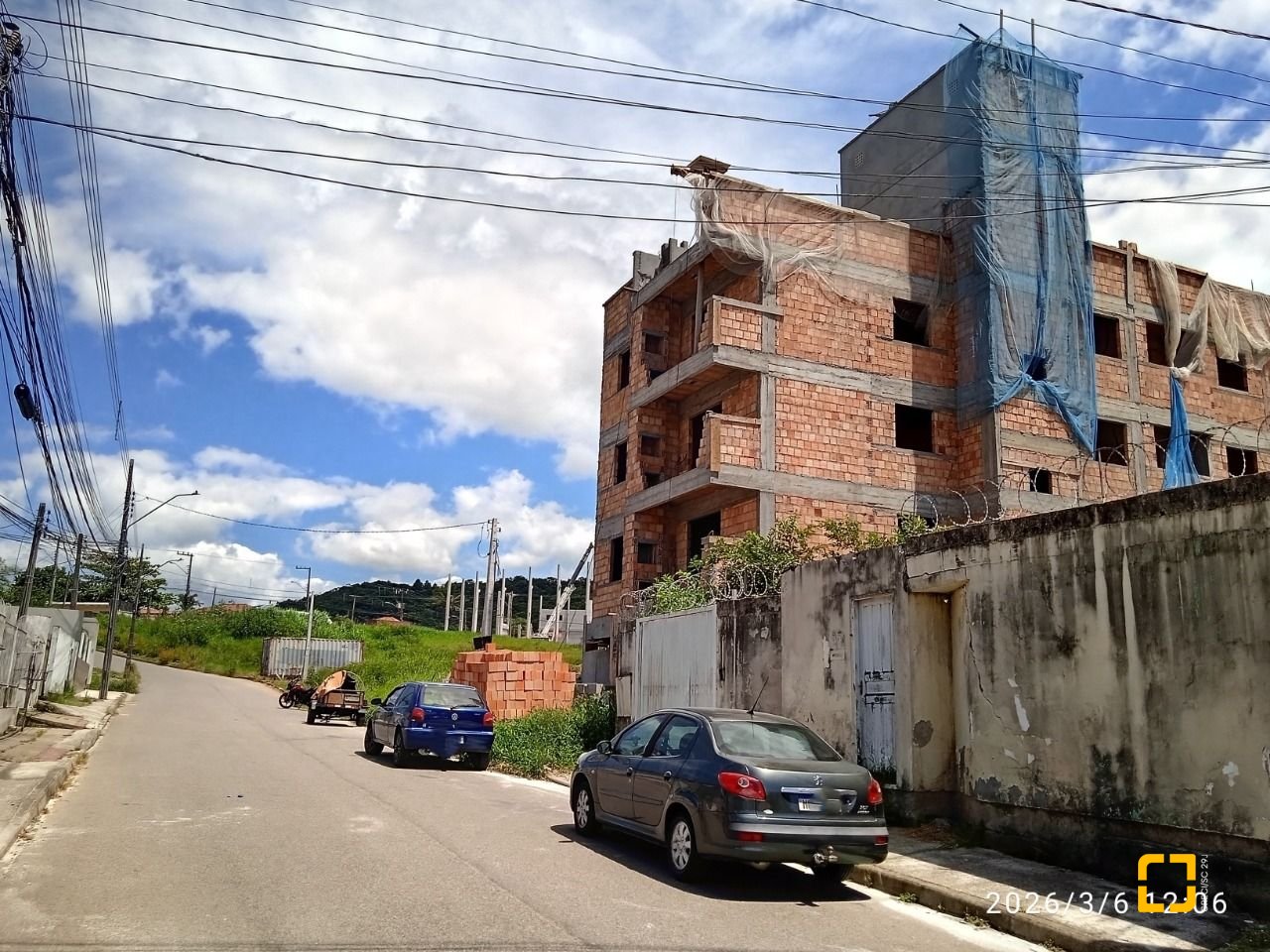 Apartamento com 57m², 2 quartos, 1 garagem, no bairro Serraria em São José