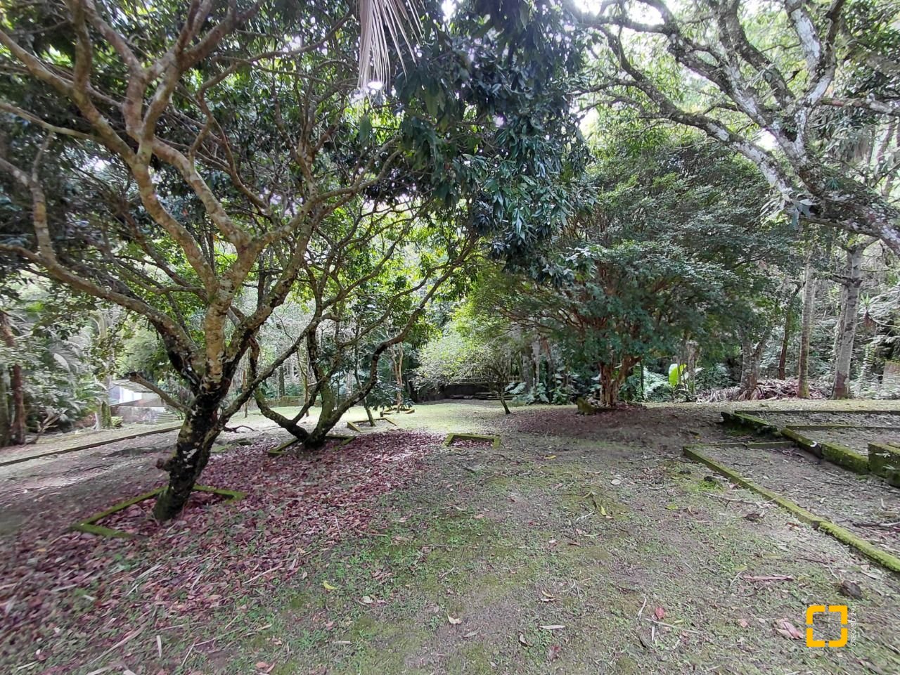 Terreno com 73300m², no bairro Saco Grande em Florianópolis
