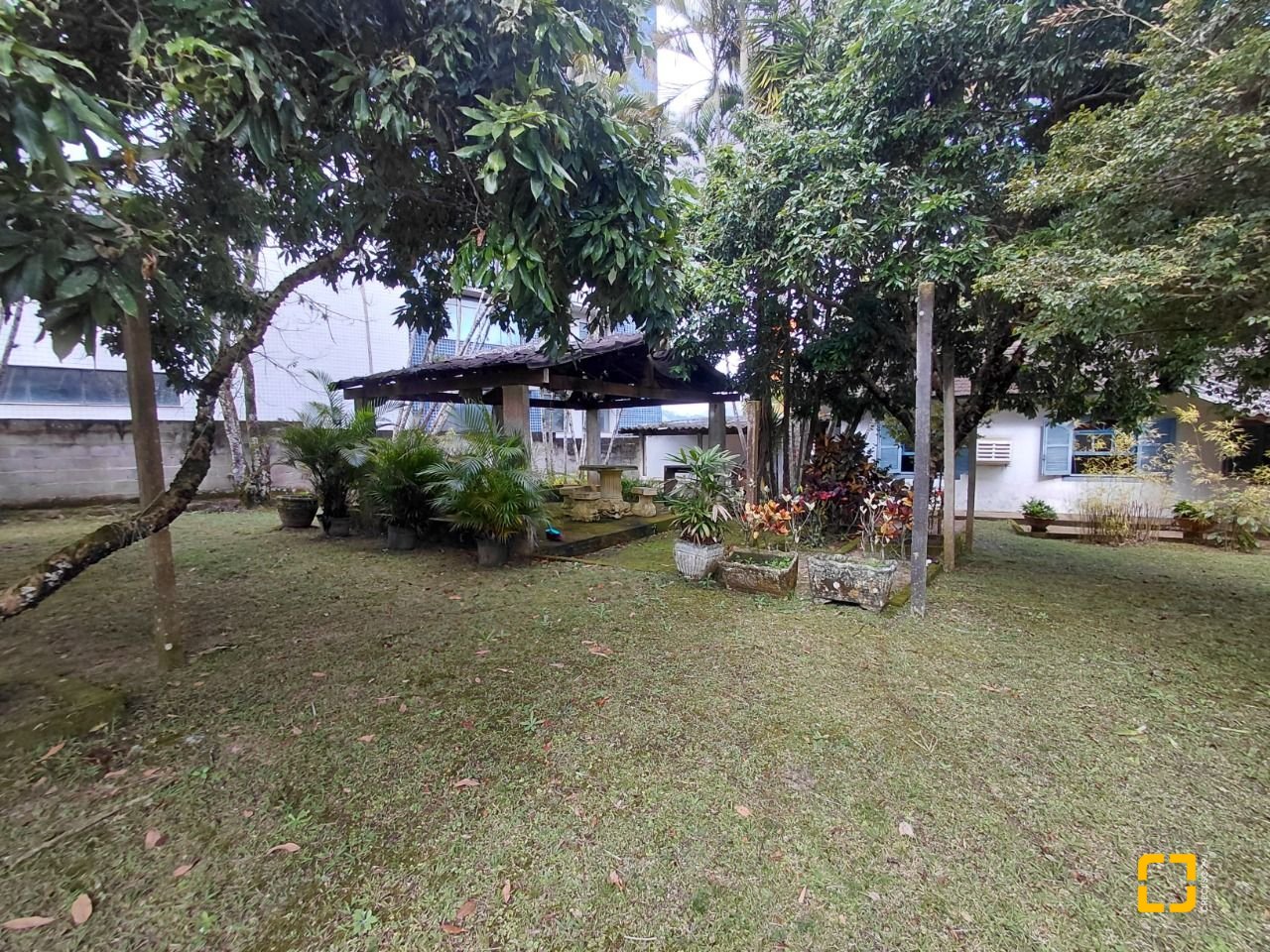 Terreno com 73300m², no bairro Saco Grande em Florianópolis