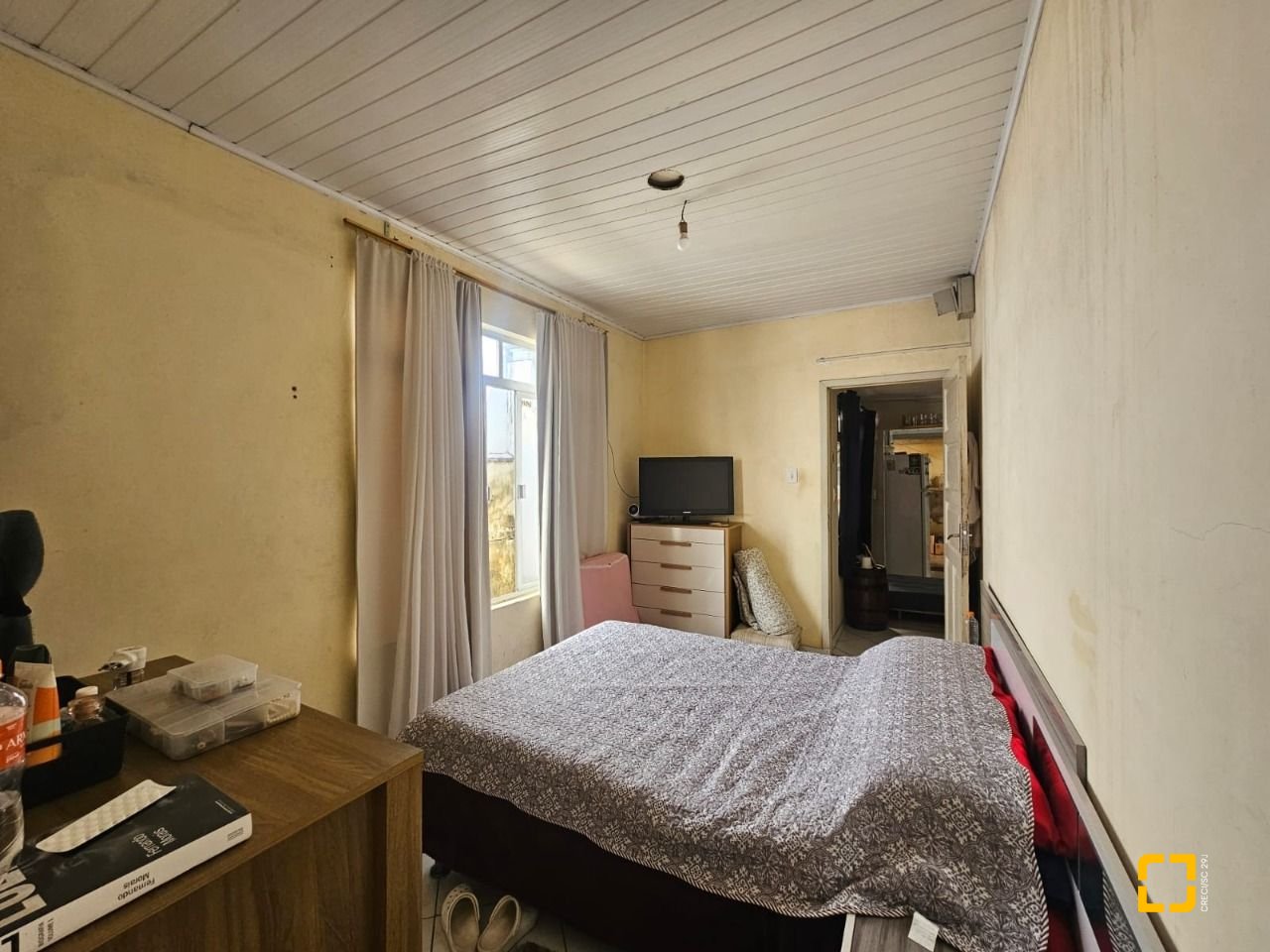 Casa com 238m², no bairro Kobrasol em São José